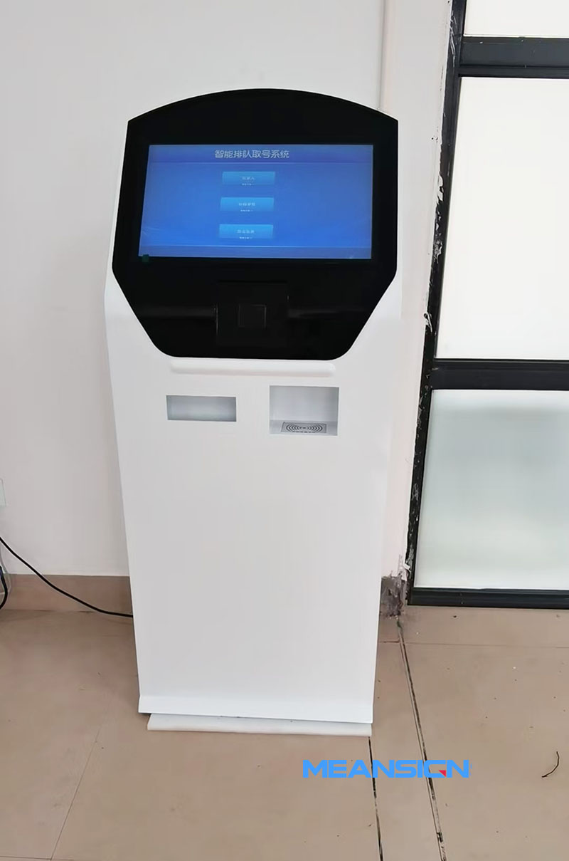排隊(duì)取號機(jī)